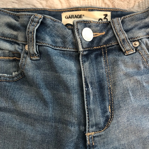 NEW CAPRIS JEANS GARAGE - Picture 2 of 2